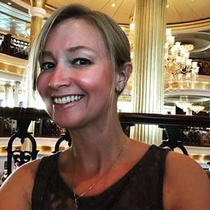 Meet your Posher, Joni